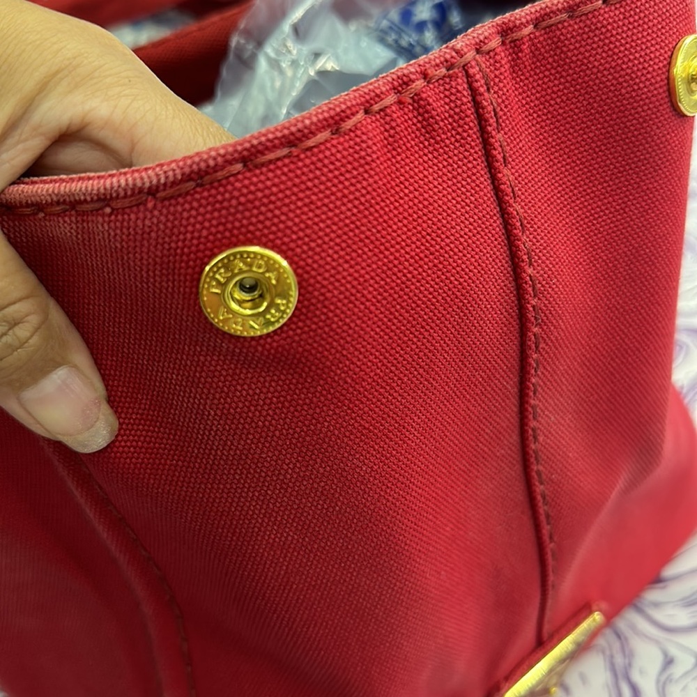 💯% Authentic PRADA CANAPA - Picture 16 of 17